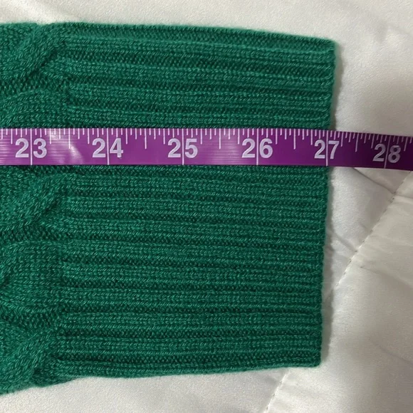 NEW J Crew Cashmere cable-knit crewneck sweater!!! - Picture 5 of 8